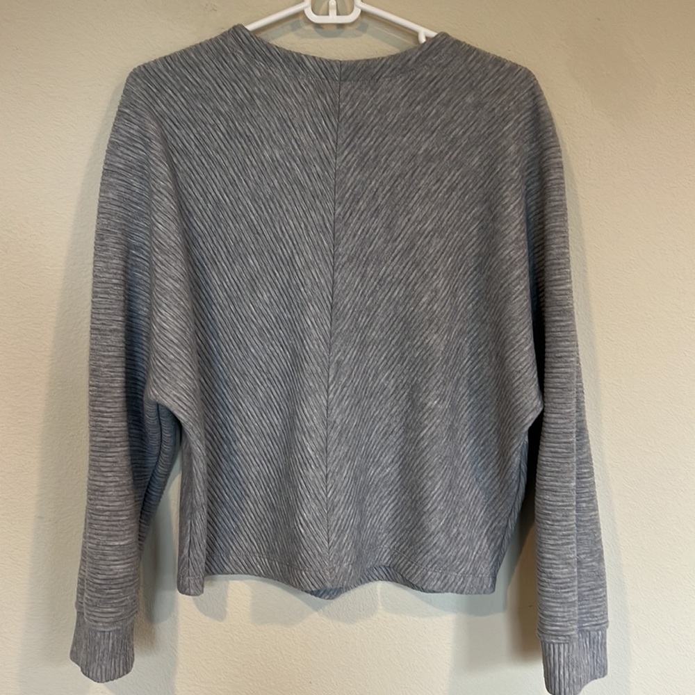 Grey Shirt - Picture 4 of 5